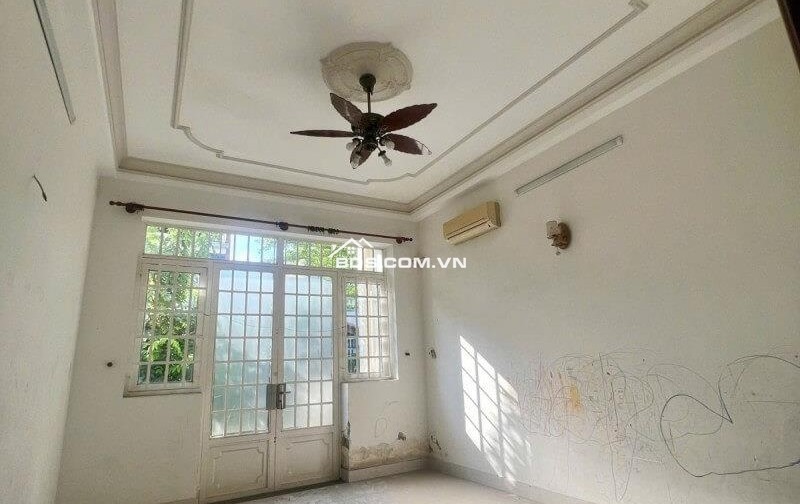 Chính Chủ bán gấp nhà mặt tiền Sơn Kỳ Tân Phú, DT 100m² SHR, giá chỉ 12.5 tỷ TL